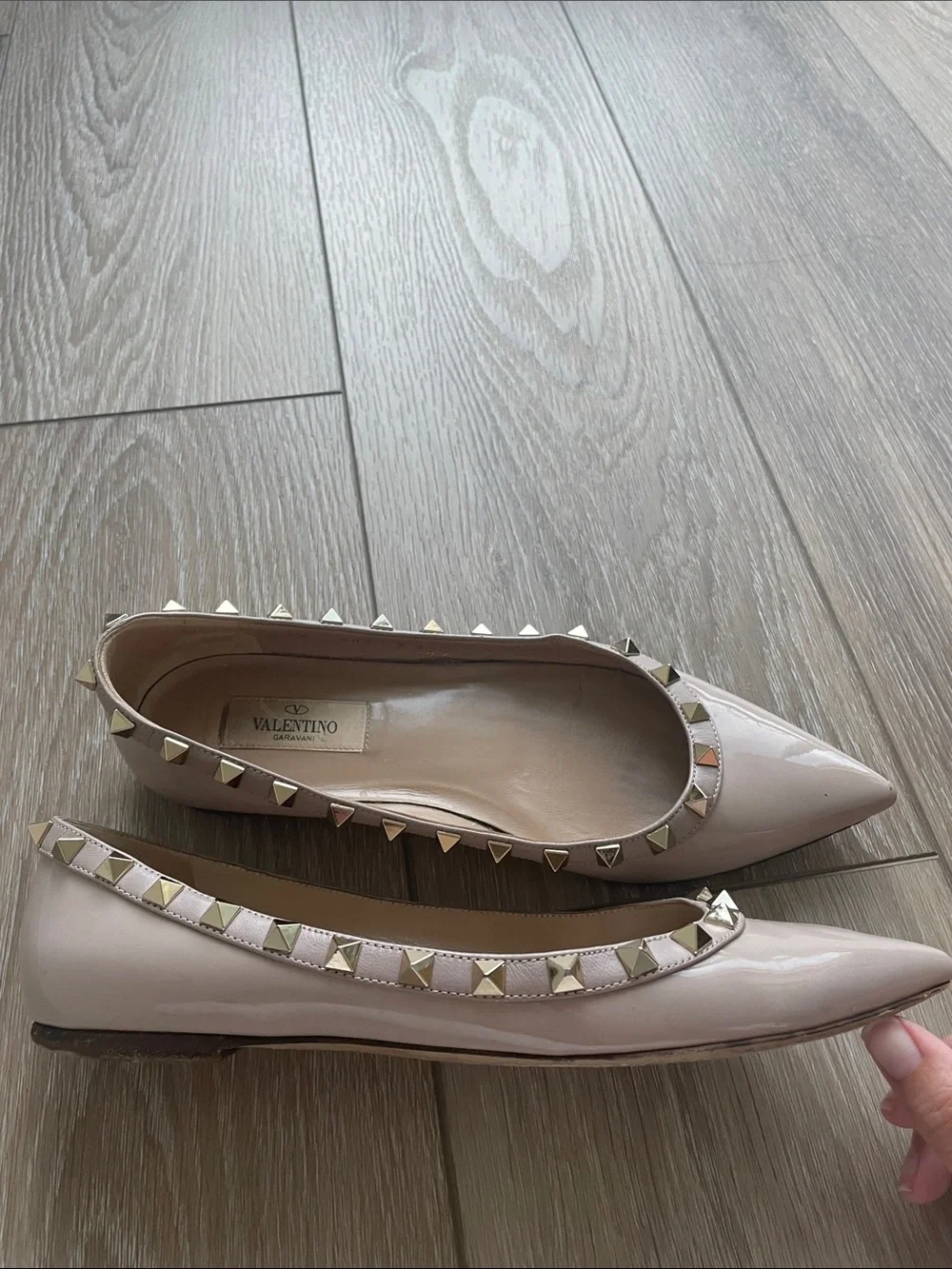 Valentino Garavani rockstud blush nude & gold ballet flats
